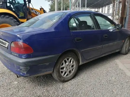 Toyota Avensis 1999 года за 1 300 000 тг. в Алматы – фото 3