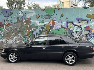Mercedes-Benz E 280