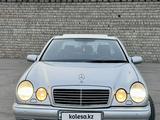 Mercedes-Benz E 320 1998 года за 4 300 000 тг. в Шымкент – фото 4