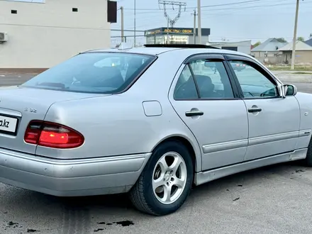 Mercedes-Benz E 320 1998 года за 4 300 000 тг. в Шымкент – фото 8