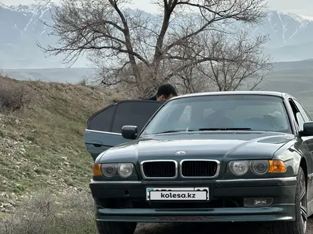 BMW 728 1996 года за 3 000 000 тг. в Алматы