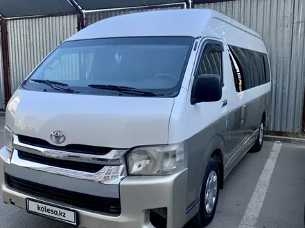 Toyota Hiace 2012 года за 10 000 000 тг. в Астана