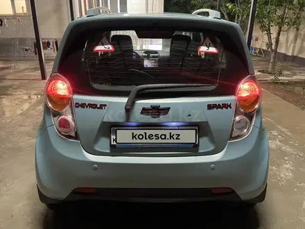 Chevrolet Spark 2010 года за 3 500 000 тг. в Шымкент – фото 9