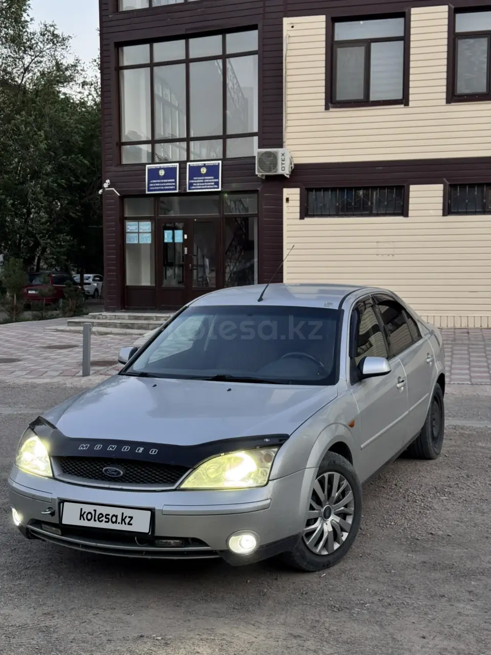 Ford Mondeo, 2001