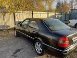 Mercedes-Benz C 200 1994 годаүшін1 550 000 тг. в Караганда – фото 2