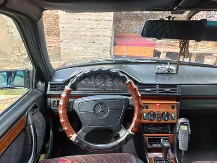 Mercedes-Benz E 220 1995 года за 3 300 000 тг. в Боралдай – фото 15