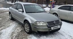 Volkswagen Passat 2002 годаүшін2 100 000 тг. в Алматы