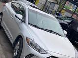 Hyundai Elantra 2018 года за 6 850 000 тг. в Алматы – фото 2