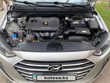 Hyundai Elantra 2018 года за 6 850 000 тг. в Алматы – фото 4