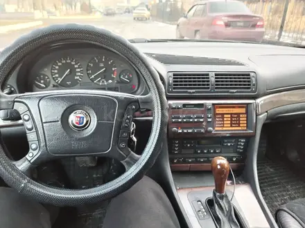 BMW 728 1997 года за 2 300 000 тг. в Алматы – фото 4