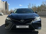 Toyota Camry 2019 года за 12 200 000 тг. в Астана – фото 2