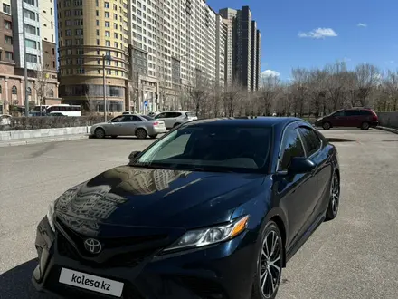 Toyota Camry 2019 года за 11 000 000 тг. в Астана – фото 14