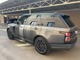 Land Rover Range Rover 2018 года за 53 200 000 тг. в Алматы – фото 4