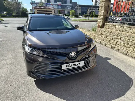 Toyota Camry 2019 года за 15 200 000 тг. в Шымкент – фото 3