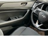 Hyundai Sonata 2019 годаүшін8 000 000 тг. в Атырау – фото 4