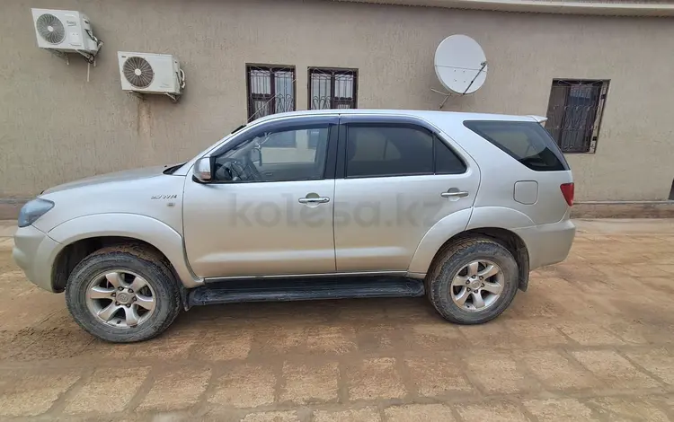 Toyota Fortuner 2006 года за 7 500 000 тг. в Жанаозен