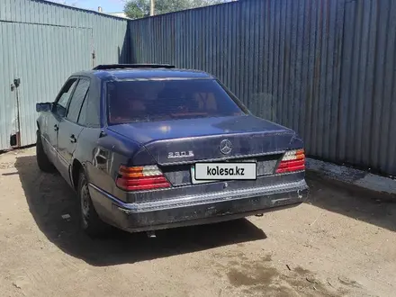 Mercedes-Benz E 230 1993 годаүшін430 000 тг. в Балхаш – фото 2