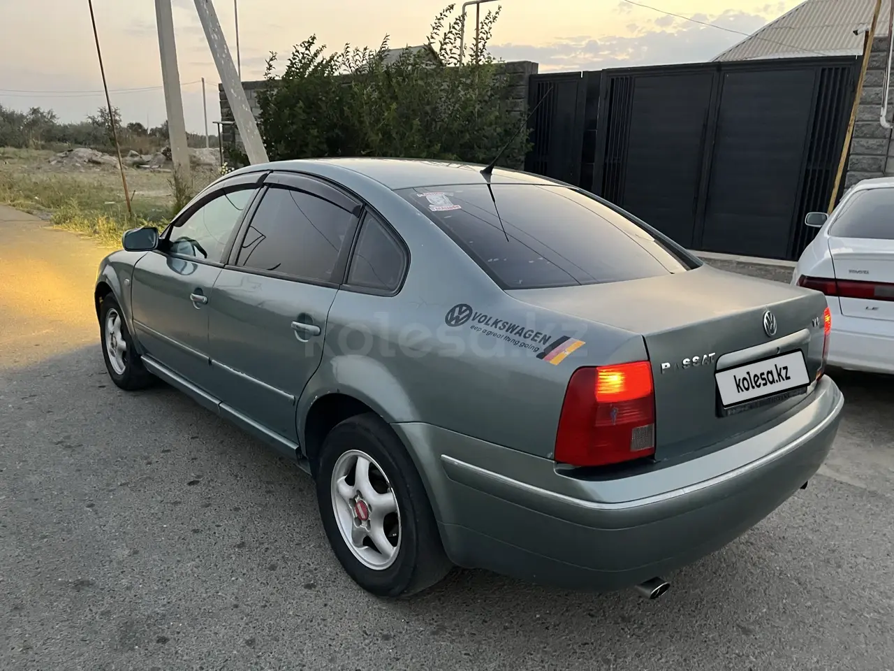 Volkswagen Passat, 2000