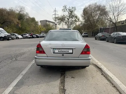 Mercedes-Benz C 200 1994 года за 1 700 000 тг. в Алматы – фото 3