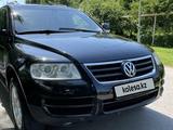 Volkswagen Touareg 2005 годаүшін5 950 000 тг. в Алматы – фото 2