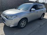 Mitsubishi Outlander 2013 года за 6 800 000 тг. в Алматы – фото 2