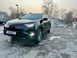 Toyota RAV4 2017 годаfor11 500 000 тг. в Алматы – фото 2