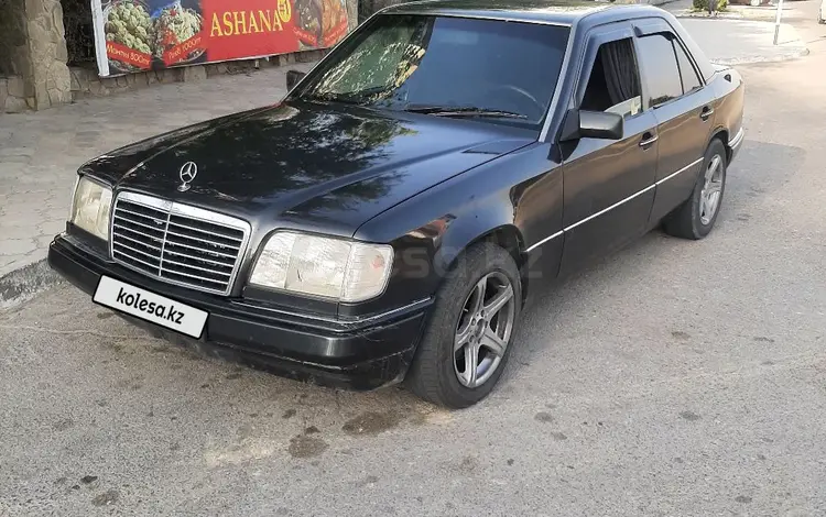 Mercedes-Benz E 220 1994 года за 2 500 000 тг. в Актау