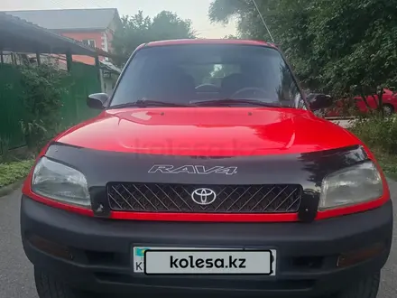 Toyota RAV4 1995 года за 2 900 000 тг. в Алматы – фото 2