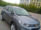 Chevrolet Tracker 2020 года за 6 750 000 тг. в Алматы – фото 2