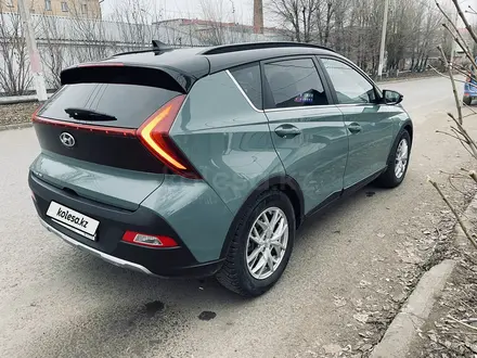 Hyundai Bayon 2023 года за 8 300 000 тг. в Уральск – фото 4