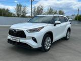 Toyota Highlander 2021 года за 27 000 000 тг. в Астана