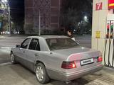 Mercedes-Benz E 260 1991 года за 990 000 тг. в Алматы – фото 2