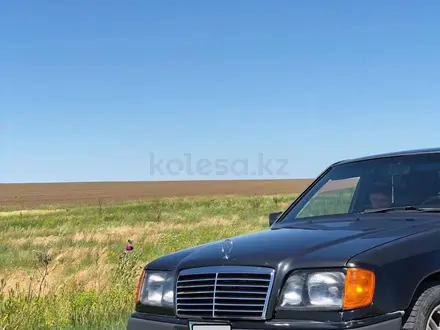 Mercedes-Benz E 220 1993 года за 1 400 000 тг. в Астана – фото 9