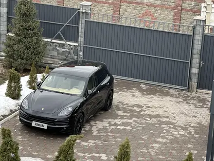Porsche Cayenne 2011 года за 18 000 000 тг. в Алматы – фото 2