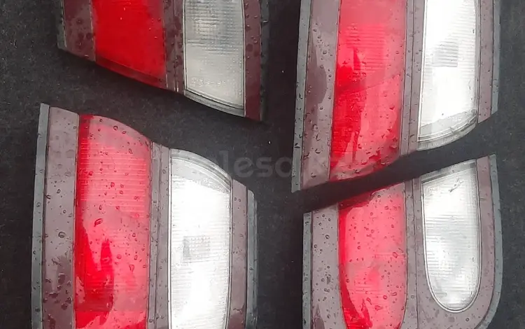 Фонари рестайлинг Nissan Almera N15 Ниссан Альмера Н15 фонарь правый, левый за 35 000 тг. в Семей
