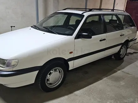 Volkswagen Passat 1995 года за 2 700 000 тг. в Кызылорда – фото 2