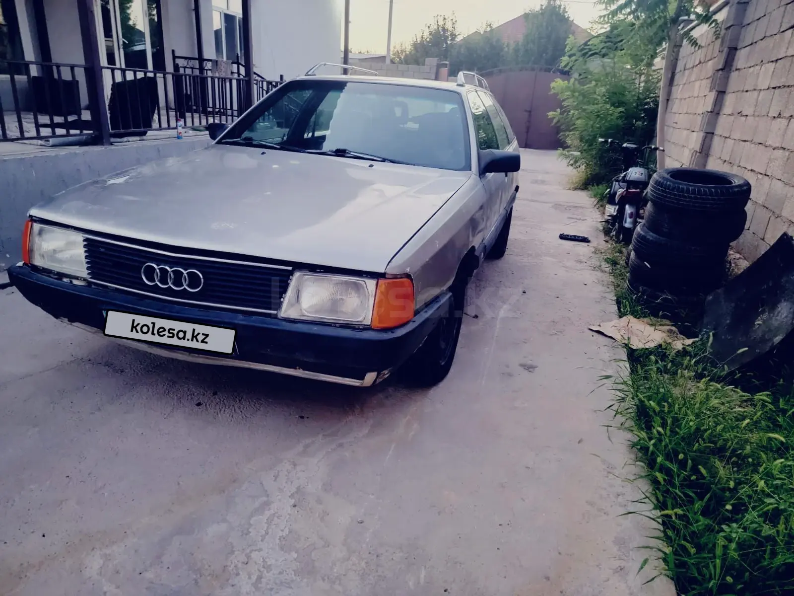 Audi 100, 1988