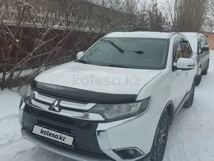 Mitsubishi Outlander 2017 года за 9 500 000 тг. в Жезказган