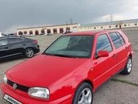 Volkswagen Golf 1996 годаүшін2 200 000 тг. в Тараз