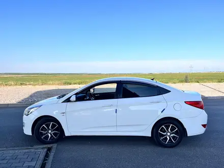 Hyundai Accent 2015 года за 4 100 000 тг. в Шымкент – фото 2