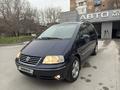 Volkswagen Sharan 2004 года за 3 900 000 тг. в Шымкент