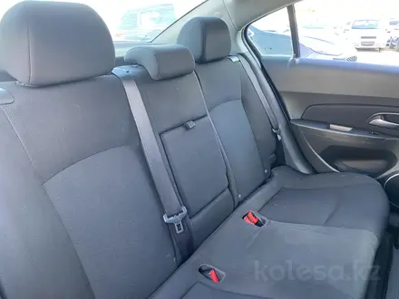 Chevrolet Cruze 2013 года за 3 400 000 тг. в Алматы – фото 10