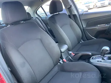 Chevrolet Cruze 2013 года за 3 400 000 тг. в Алматы – фото 9