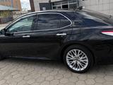Toyota Camry 2018 годаүшін13 500 000 тг. в Астана – фото 4