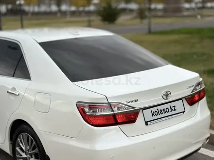 Toyota Camry 2015 года за 11 700 000 тг. в Атырау – фото 6