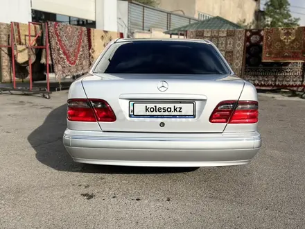 Mercedes-Benz E 280 2000 года за 5 400 000 тг. в Алматы – фото 10