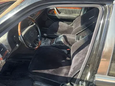 Mercedes-Benz S 320 1998 года за 2 600 000 тг. в Астана – фото 4