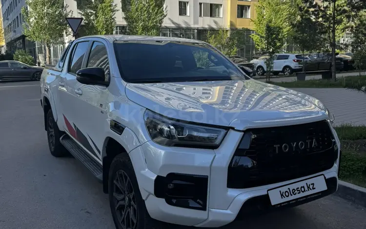 Toyota Hilux 2022 года за 23 500 000 тг. в Астана