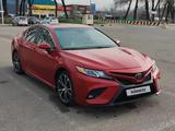 Toyota Camry 2020 годаfor12 100 000 тг. в Алматы