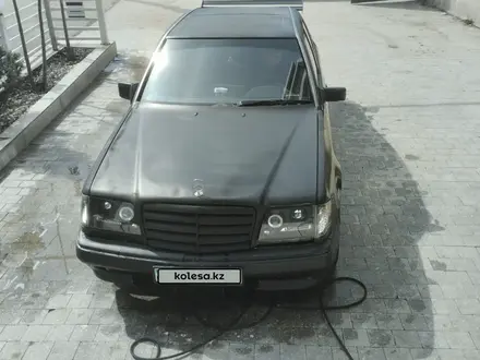 Mercedes-Benz E 300 1992 года за 1 100 000 тг. в Алматы – фото 3